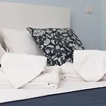 Casa Azzurra -Central Station-Free Luggage Storage